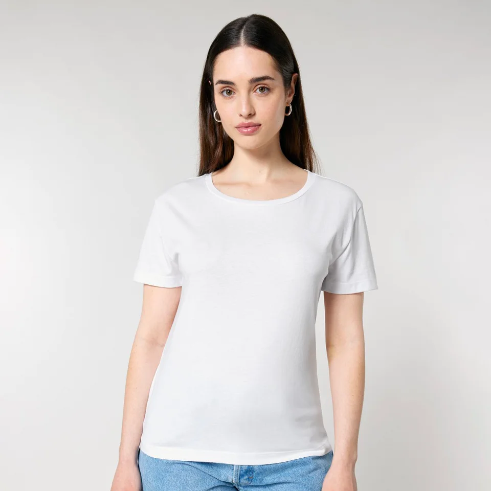 young female model wearing a white fitted scoop neck t-shirt