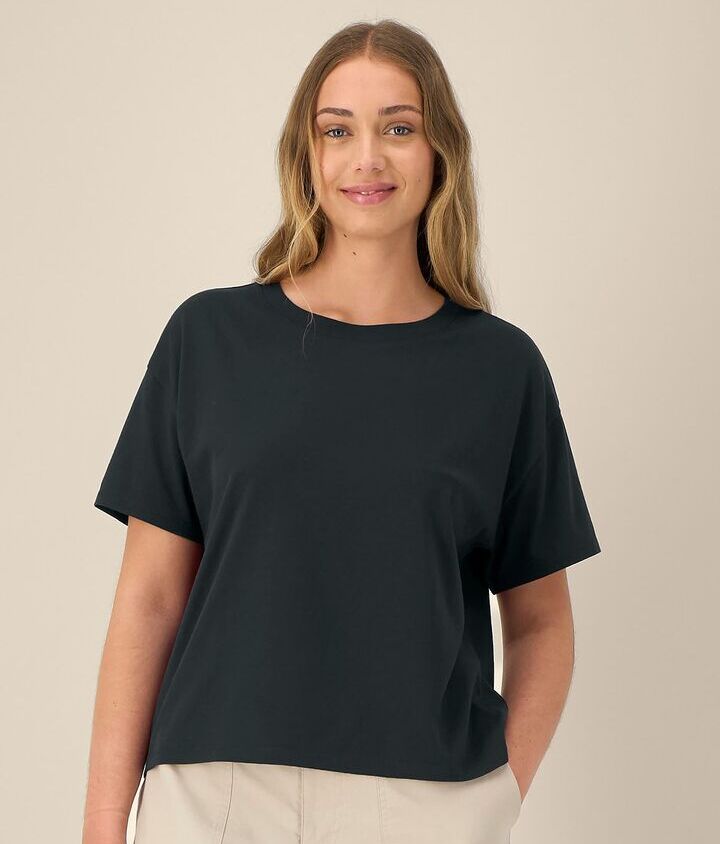 Women's T-shirts